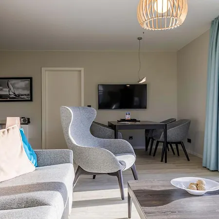 شقة 5 Sterne Strandblick فاستروم